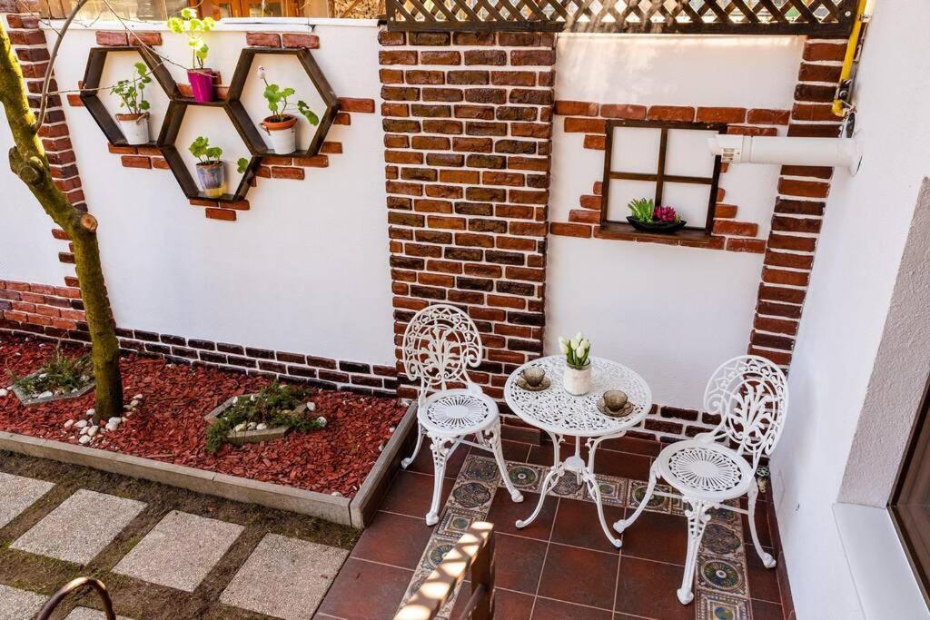 Cozy House With Nice Garden In Heart Of City Center Villa Cluj-Napoca Luaran gambar